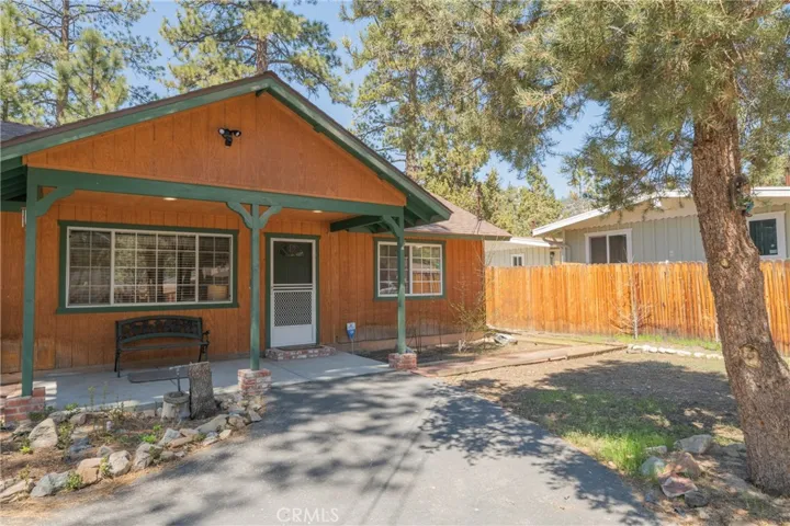 1013 Tinkerbell Avenue, Big Bear, California 92314