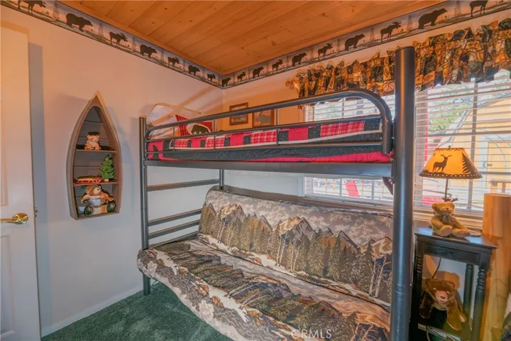 1013 Tinkerbell Avenue, Big Bear, California 92314