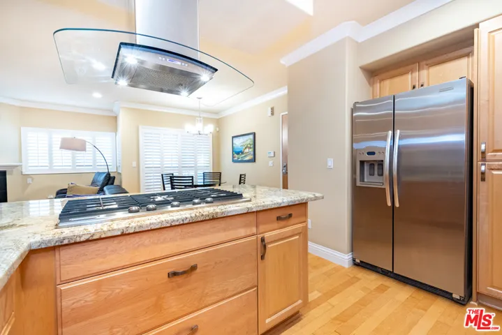 937 12th Street 108, Santa Monica, California 90403