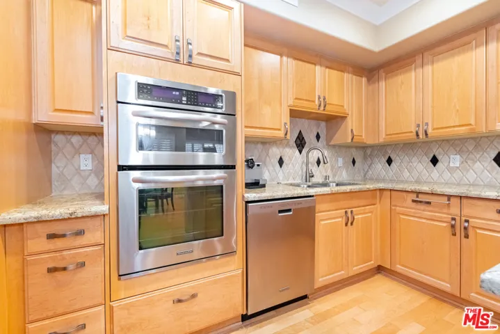 937 12th Street 108, Santa Monica, California 90403