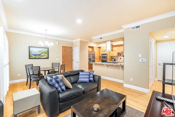 937 12th Street 108, Santa Monica, California 90403