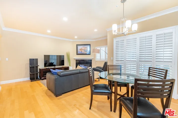 937 12th Street 108, Santa Monica, California 90403