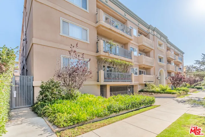 937 12th Street 108, Santa Monica, California 90403