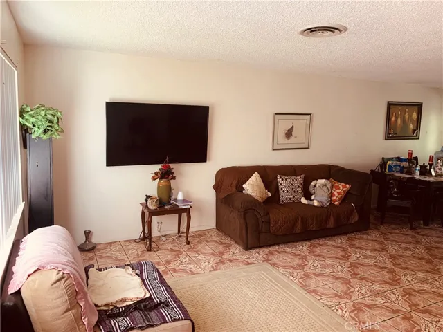 43380 Briercliff Drive, Hemet, California 92544