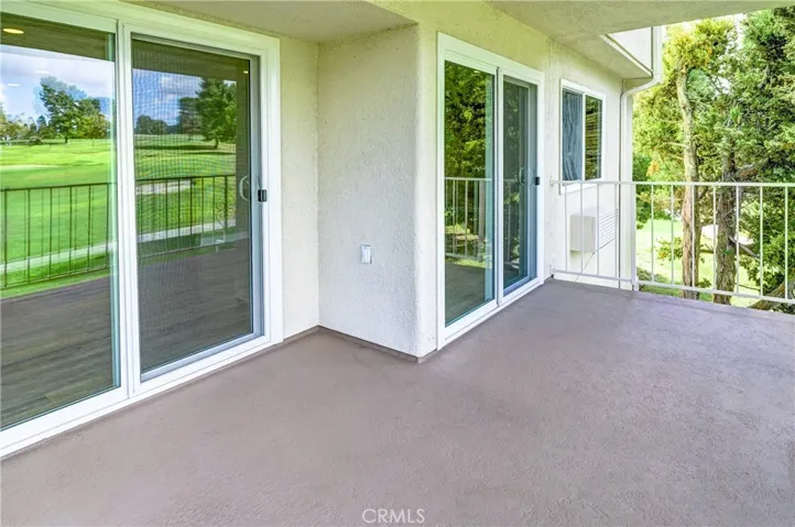 2389 Via Mariposa W 2e, Laguna Woods, California 92637