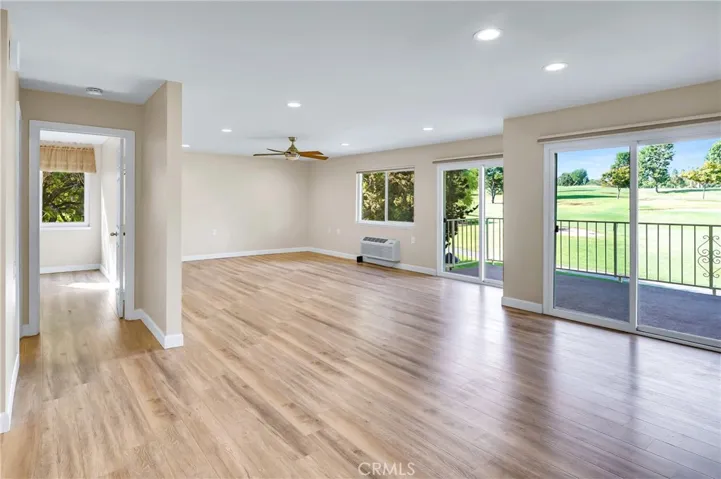 2389 Via Mariposa W 2e, Laguna Woods, California 92637