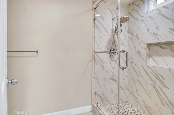 2389 Via Mariposa W 2e, Laguna Woods, California 92637