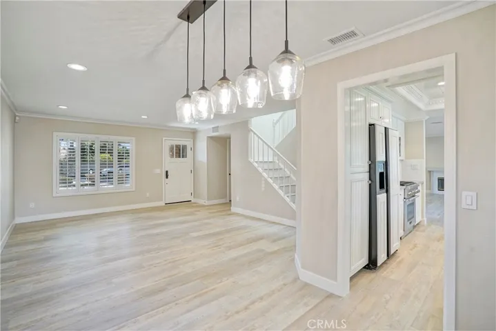 Front entry and dining room open to the kitchen