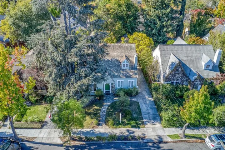 2326 Ramona Street, Palo Alto, California 94301