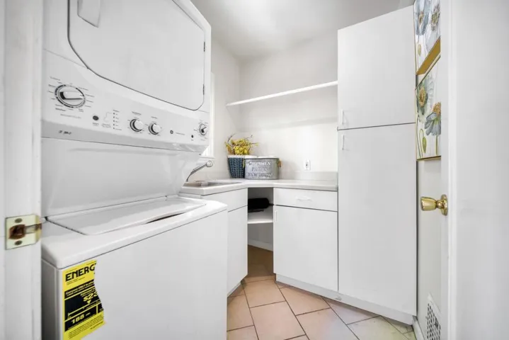 2326 Ramona Street, Palo Alto, California 94301