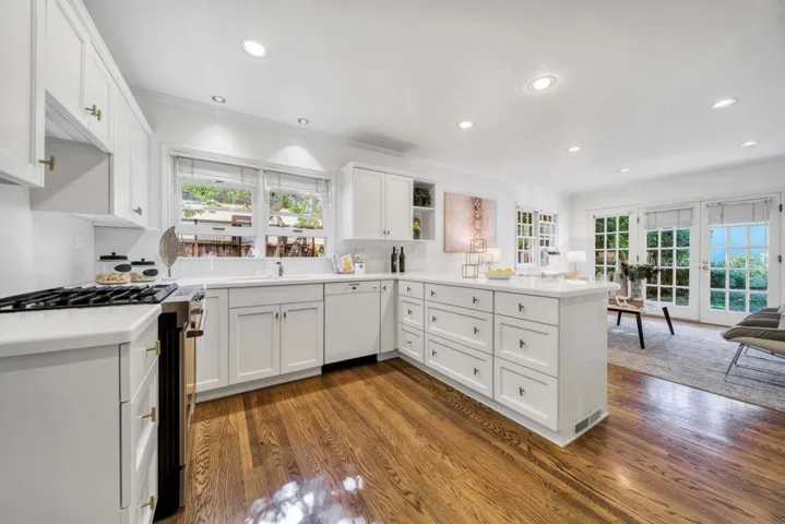 2326 Ramona Street, Palo Alto, California 94301