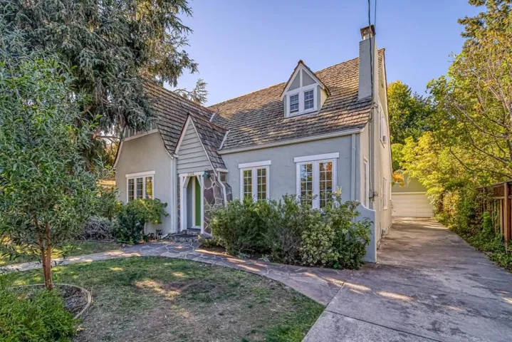 2326 Ramona Street, Palo Alto, California 94301