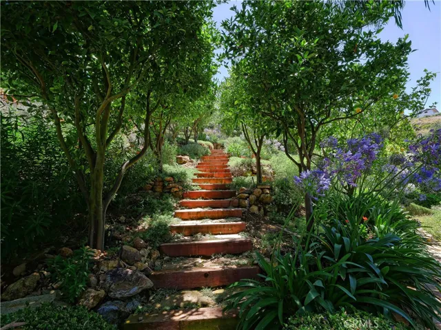 18 Bowie Road, Rolling Hills, California 90274