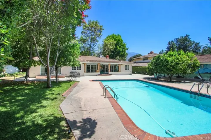 12 Hacienda Drive, Arcadia, California 91006