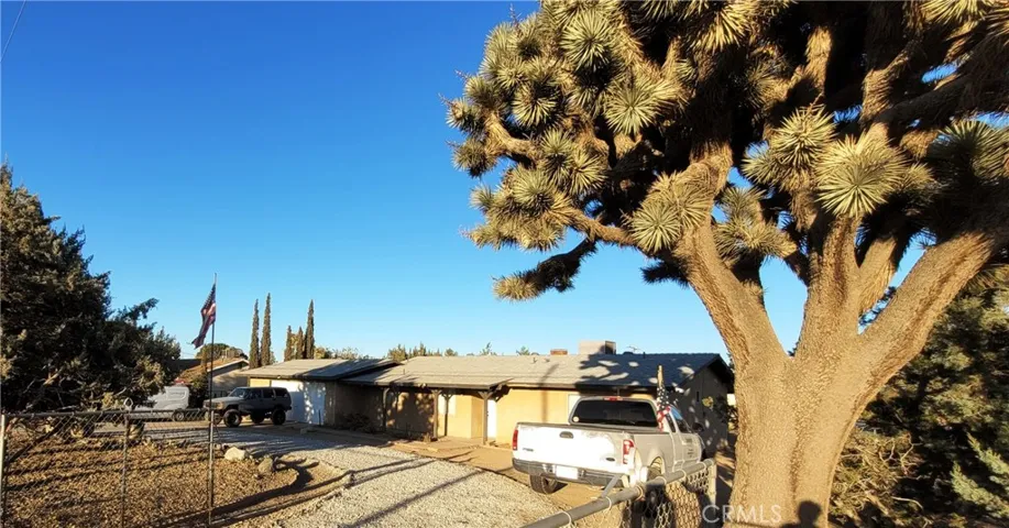 Semi-Circle Driveway Entrance