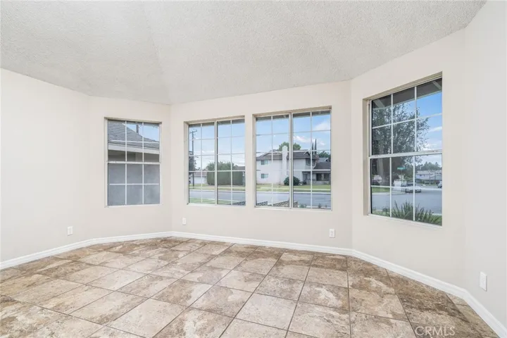 2290 Stratford Way, La Verne, California 91750