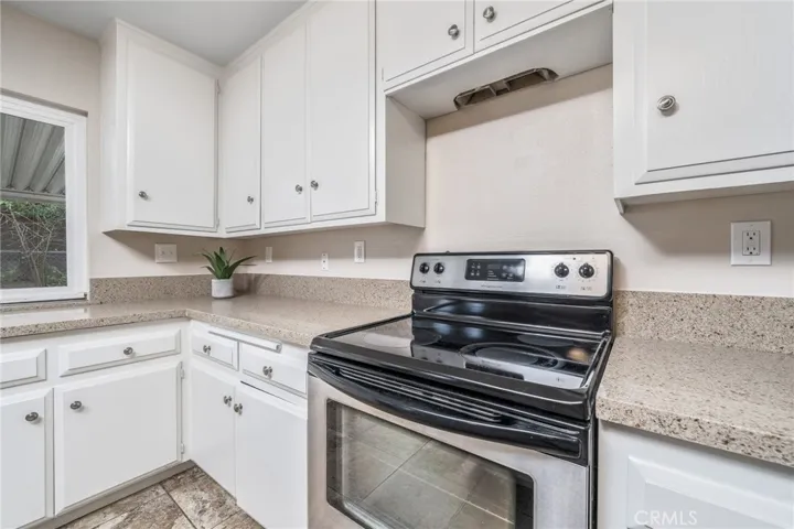 2290 Stratford Way, La Verne, California 91750