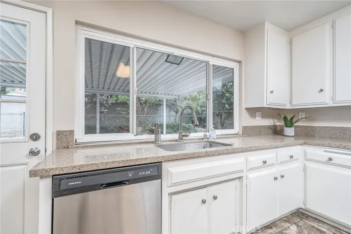 2290 Stratford Way, La Verne, California 91750