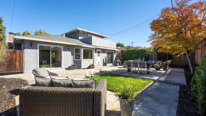 , Mountain View, California 94043