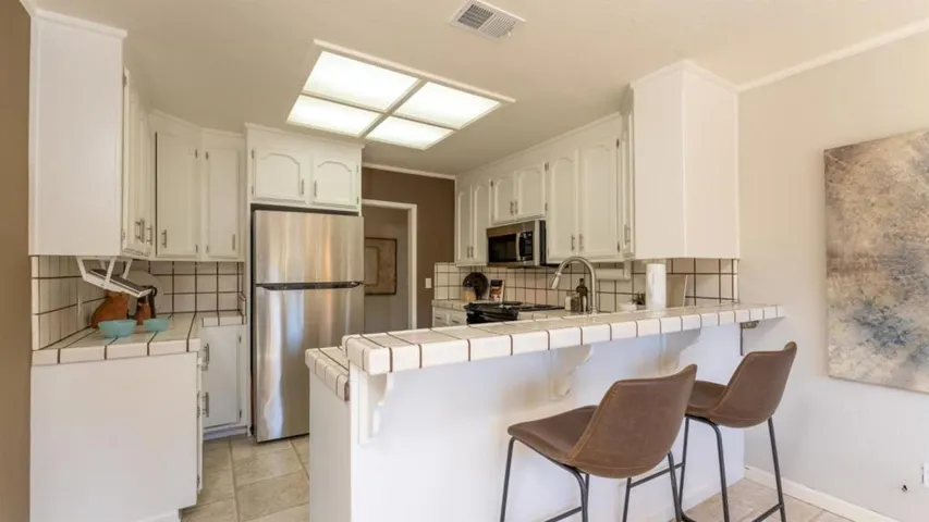 , Mountain View, California 94043