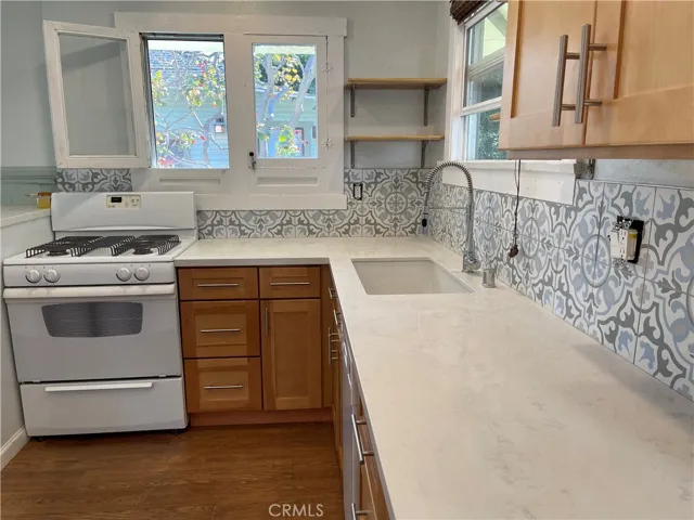 131 Falcon Ave, Long Beach, California 90802