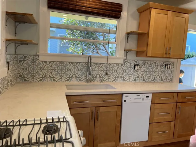 131 Falcon Ave, Long Beach, California 90802