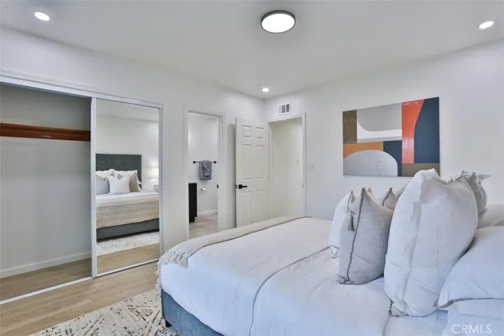 11532 Samoline Avenue, Downey, California 90241