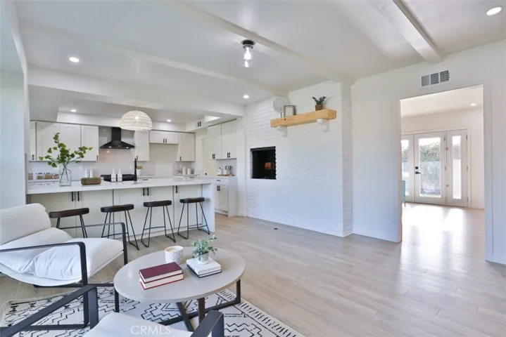 11532 Samoline Avenue, Downey, California 90241