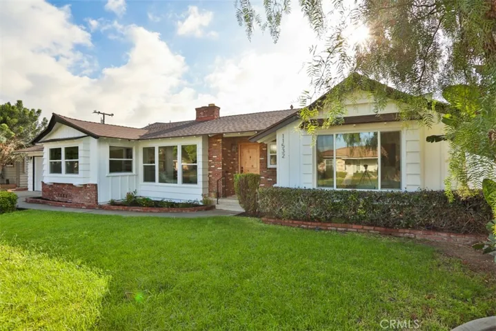 11532 Samoline Avenue, Downey, California 90241