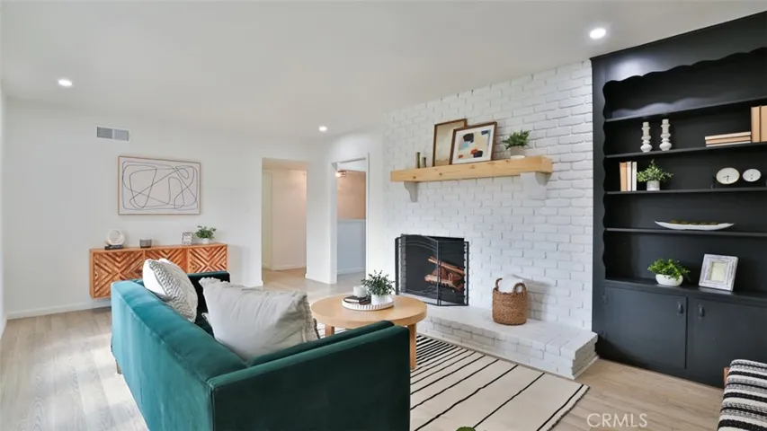 11532 Samoline Avenue, Downey, California 90241