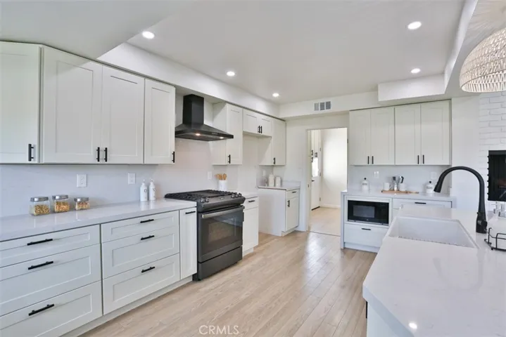 11532 Samoline Avenue, Downey, California 90241