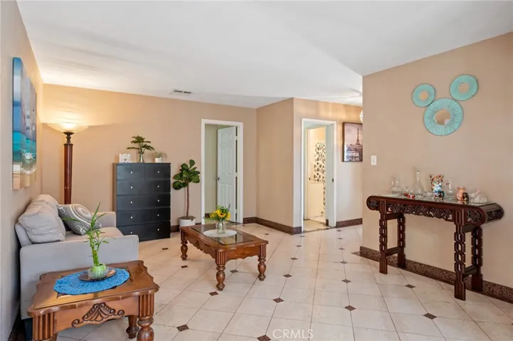 16915 Ainsworth Avenue, Torrance, California 90504