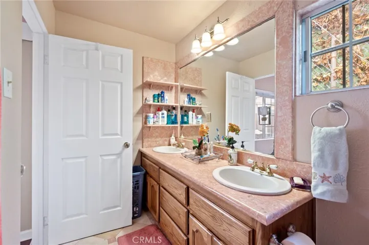 16915 Ainsworth Avenue, Torrance, California 90504