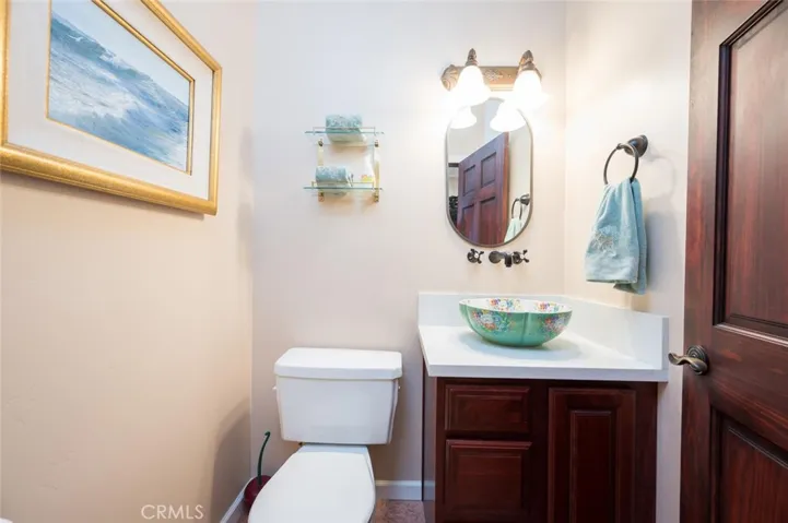 1/2 bathroom