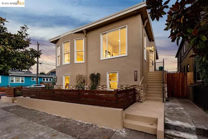 1075 Alcatraz Ave, Oakland, California 94608-1260
