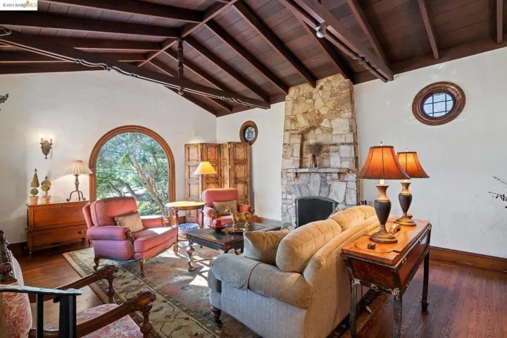 96 Ardmore Rd, None, California 94707