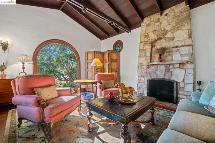 96 Ardmore Rd, None, California 94707