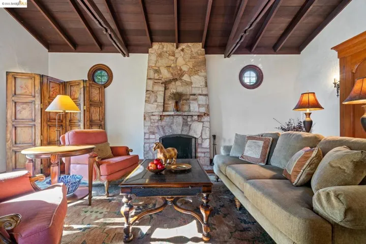 96 Ardmore Rd, None, California 94707