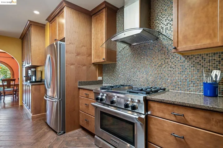 96 Ardmore Rd, None, California 94707