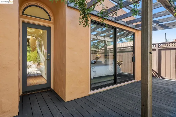 96 Ardmore Rd, None, California 94707