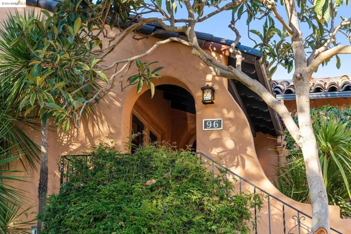 96 Ardmore Rd, None, California 94707