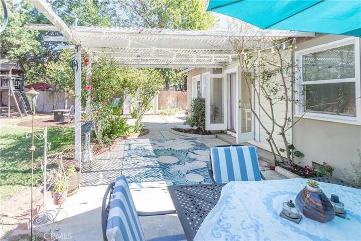 16943 Marlin Place, Lake Balboa, California 91406