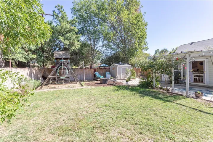 16943 Marlin Place, Lake Balboa, California 91406