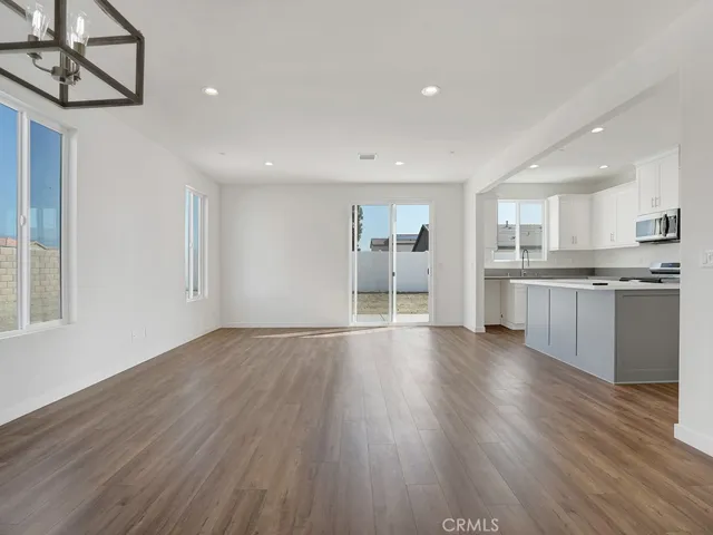 1553 W Jacaranda, Rialto, California 92376