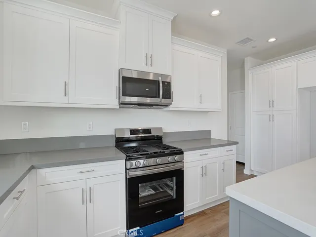 1553 W Jacaranda, Rialto, California 92376