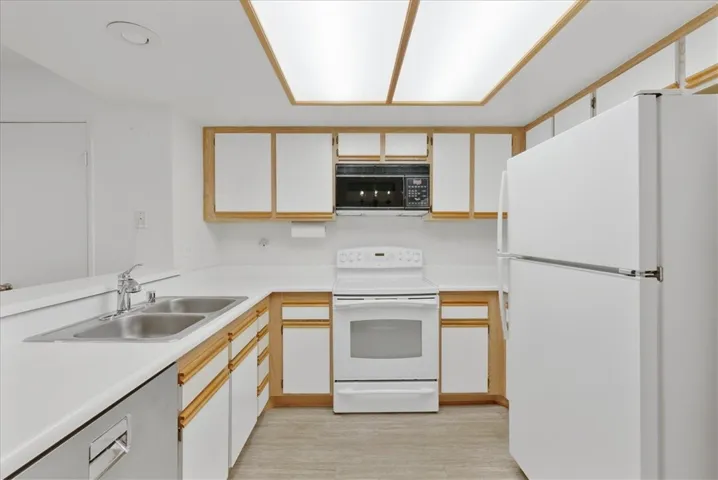 151 S Cross Creek Road K, Orange, California 92869