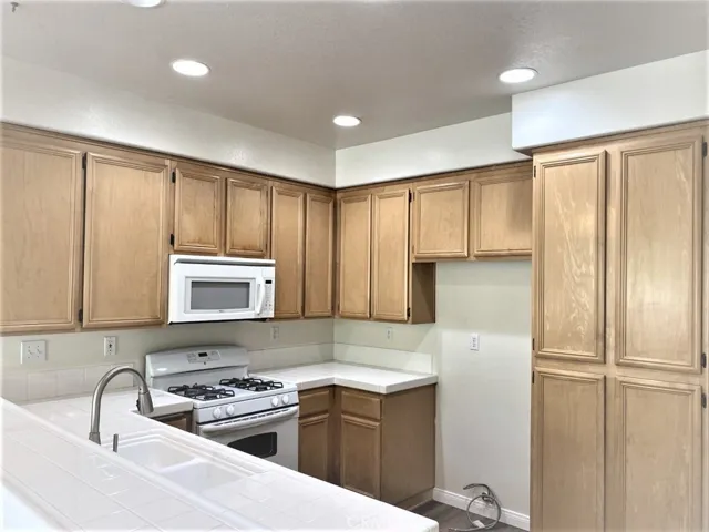 105 Tierra Plano 2, Rancho Santa Margarita, California 92688