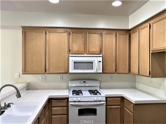 105 Tierra Plano 2, Rancho Santa Margarita, California 92688