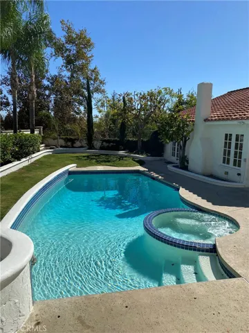 23192 Abeto, Mission Viejo, California 92691