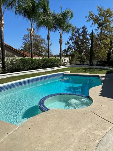 23192 Abeto, Mission Viejo, California 92691
